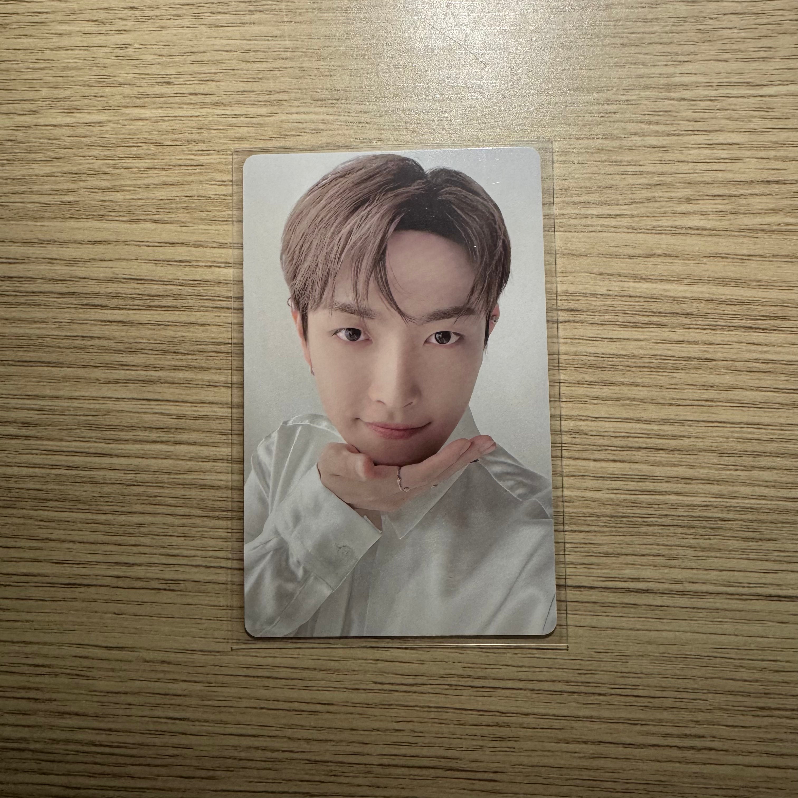 ATEEZ - “2025 World Tour IN YOUR FANTASY In Incheon MITO Pouch Hongjoong card”